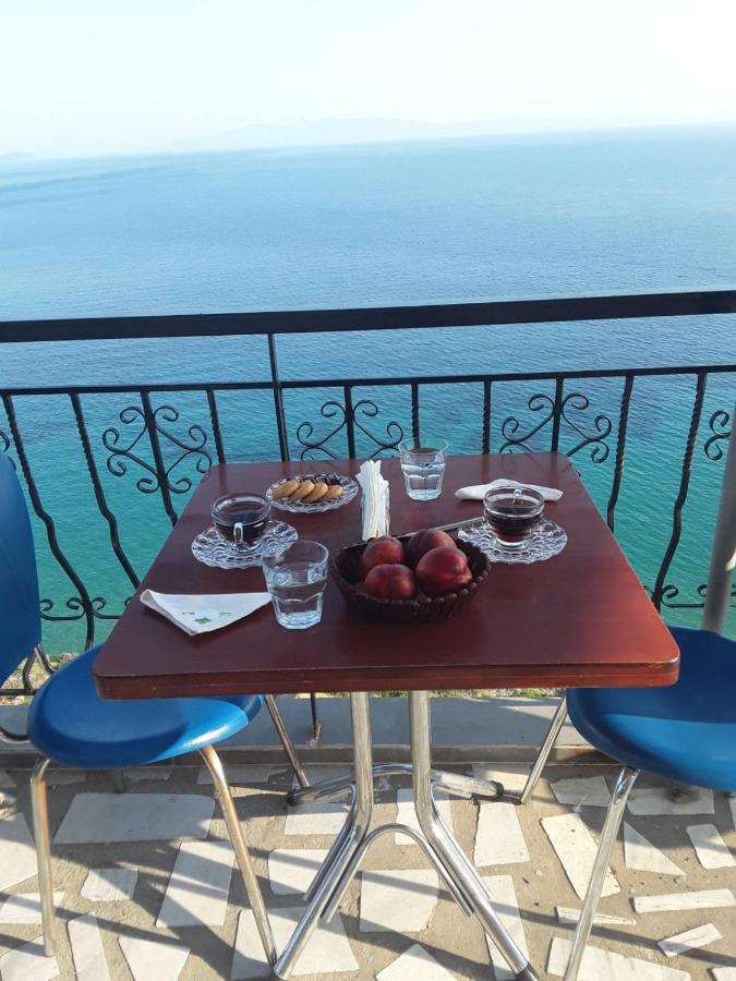 Odhisea Hotel Restaurant Qeparo Buitenkant foto