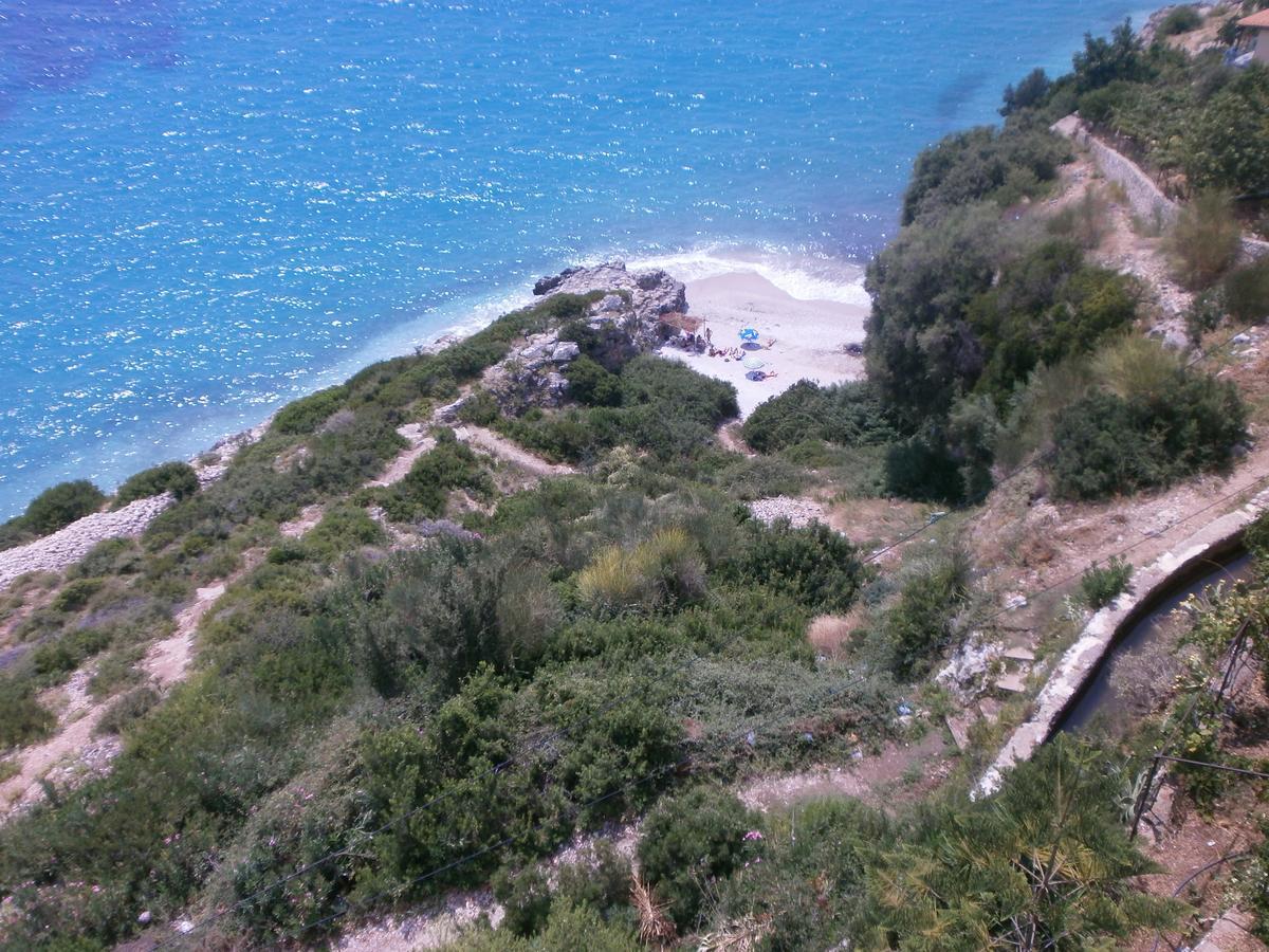 Odhisea Hotel Restaurant Qeparo Buitenkant foto