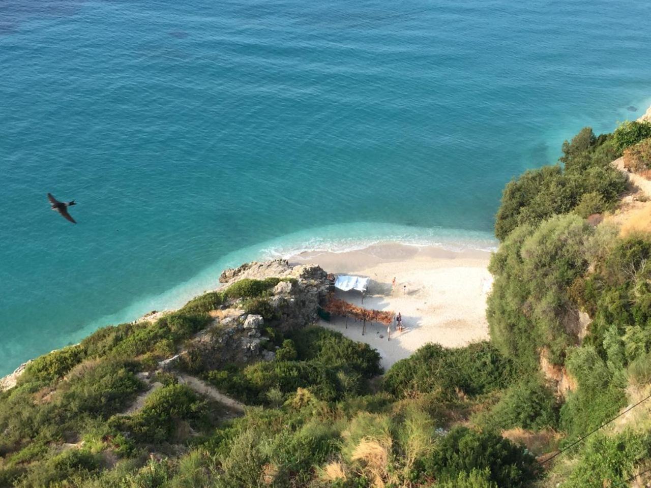 Odhisea Hotel Restaurant Qeparo Buitenkant foto